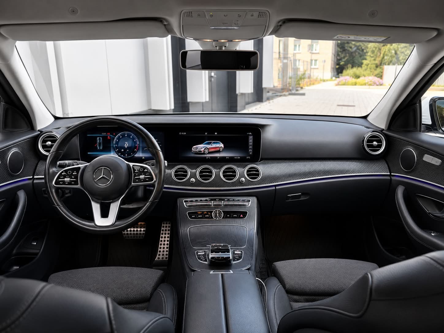 Mercedes-Benz E 200 2019, kuva 6/11