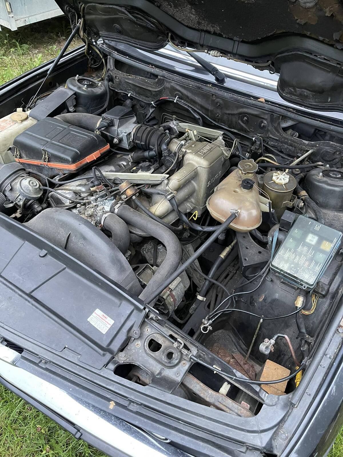 BMW 528 1987, photo 3/5