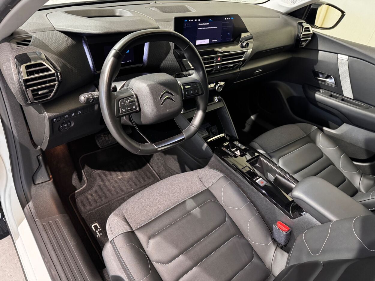 Citroën C4 X 2023, photo 6/10