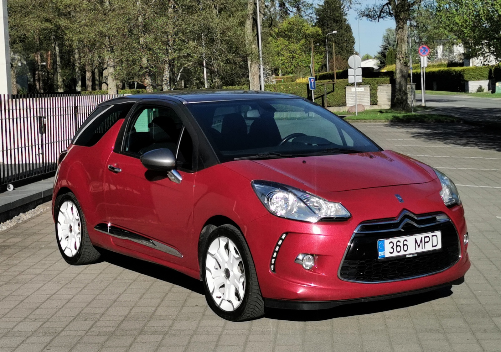 Citroën DS3 2015, photo 2/10