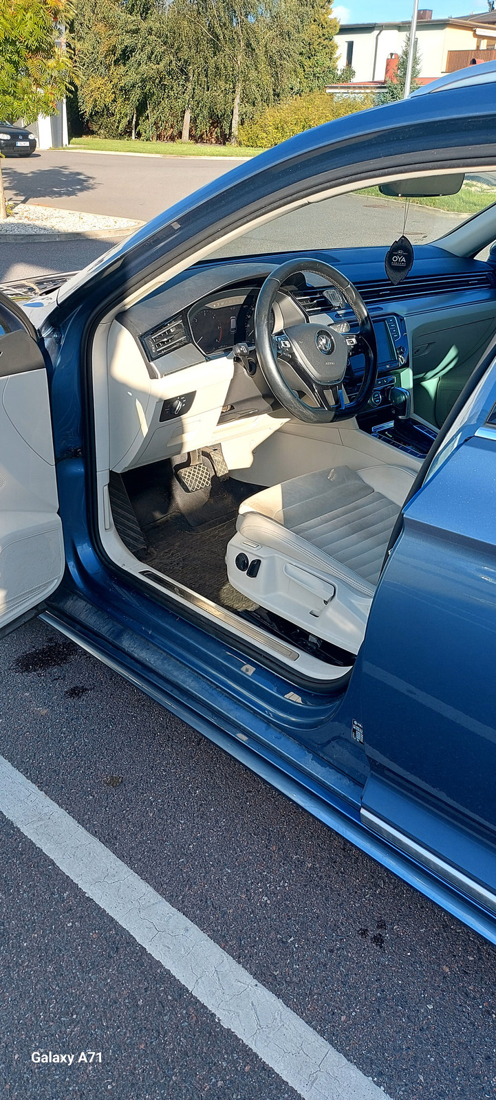 Volkswagen Passat 2017, photo 5/8