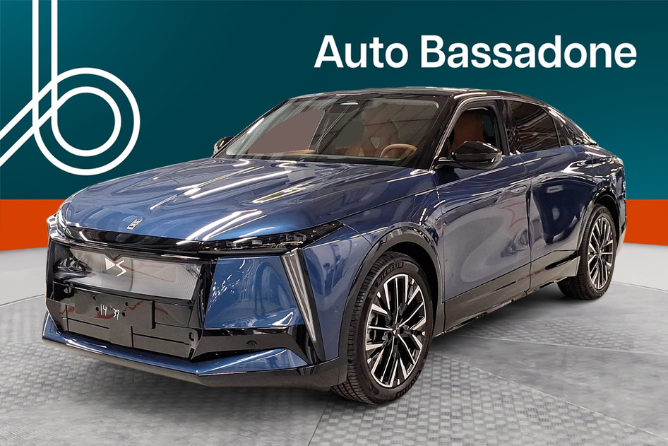 DS Nº8, 180 kW, электричество, автомат, передний привод