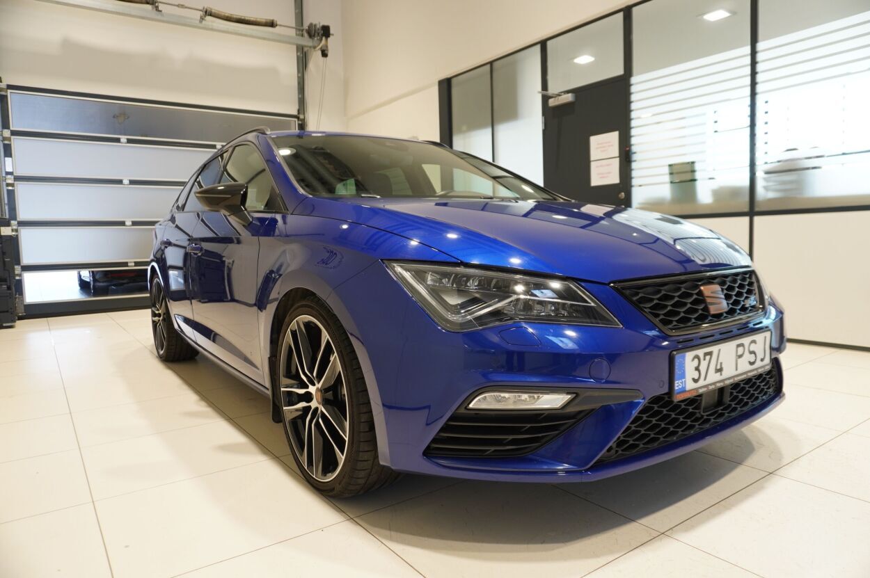 SEAT Leon 2020, photo 4/27