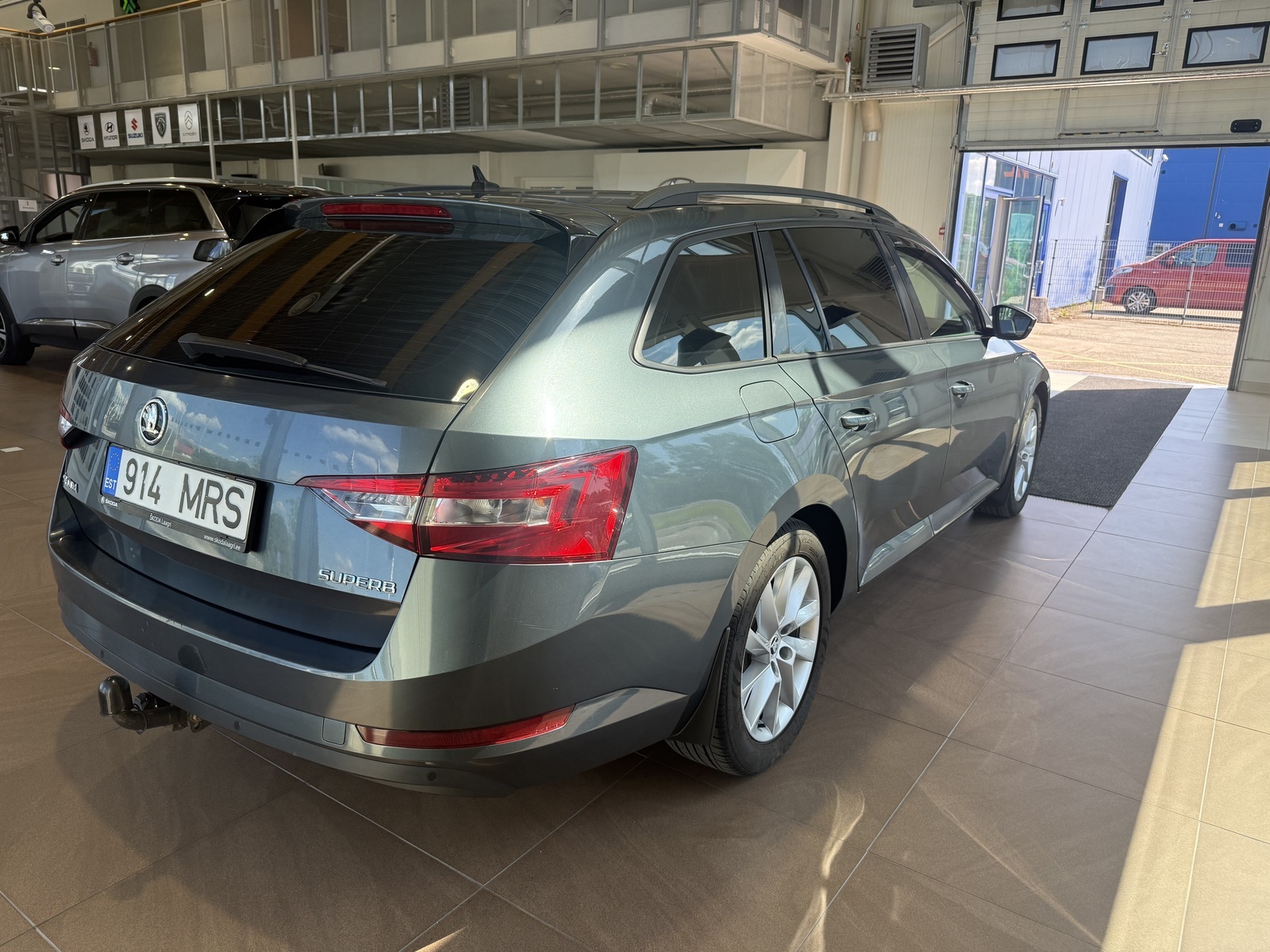 Škoda Superb 2018, kuva 4/10