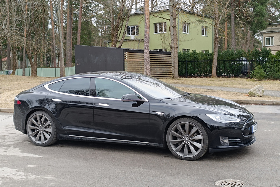 Tesla Model S, 2015, 158 kW, электричество, автомат, полный привод