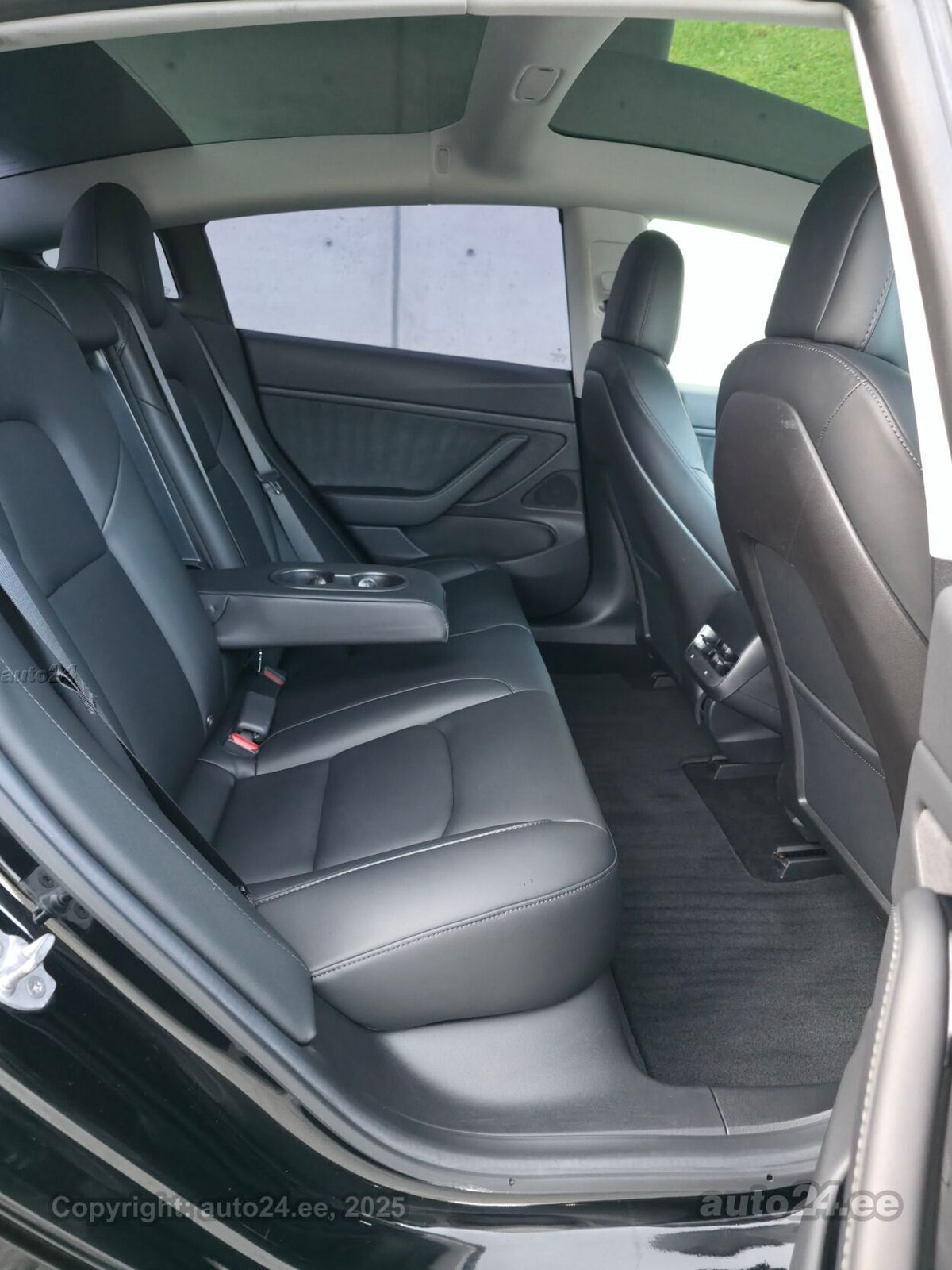 Tesla Model 3 2019, photo 4/10