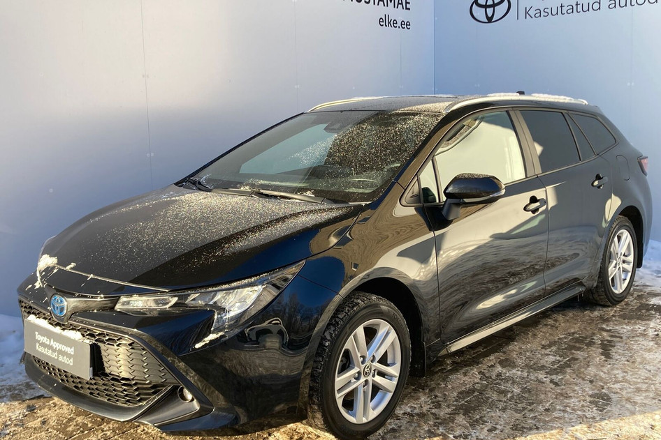 Toyota Corolla, 2022, 1.8, 72 kW, hybrid (petrol/electric), automatic, front-wheel drive