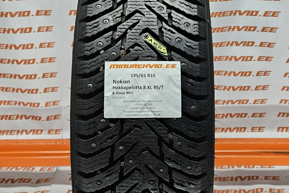 Used studded tire 195/65R15 Nokian Hakkapeliitta 8 XL 95/T