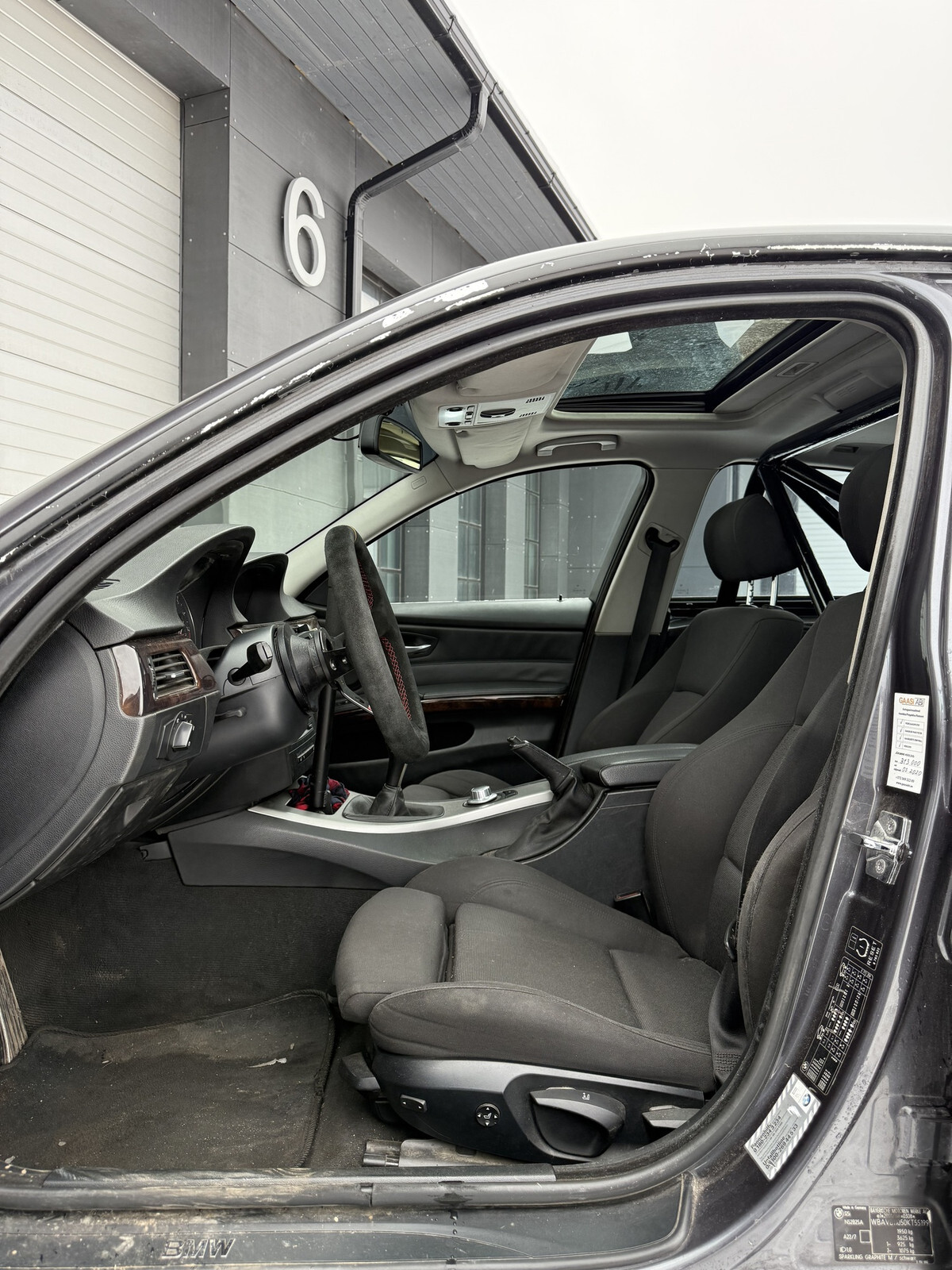 BMW 325 2005, photo 6/9