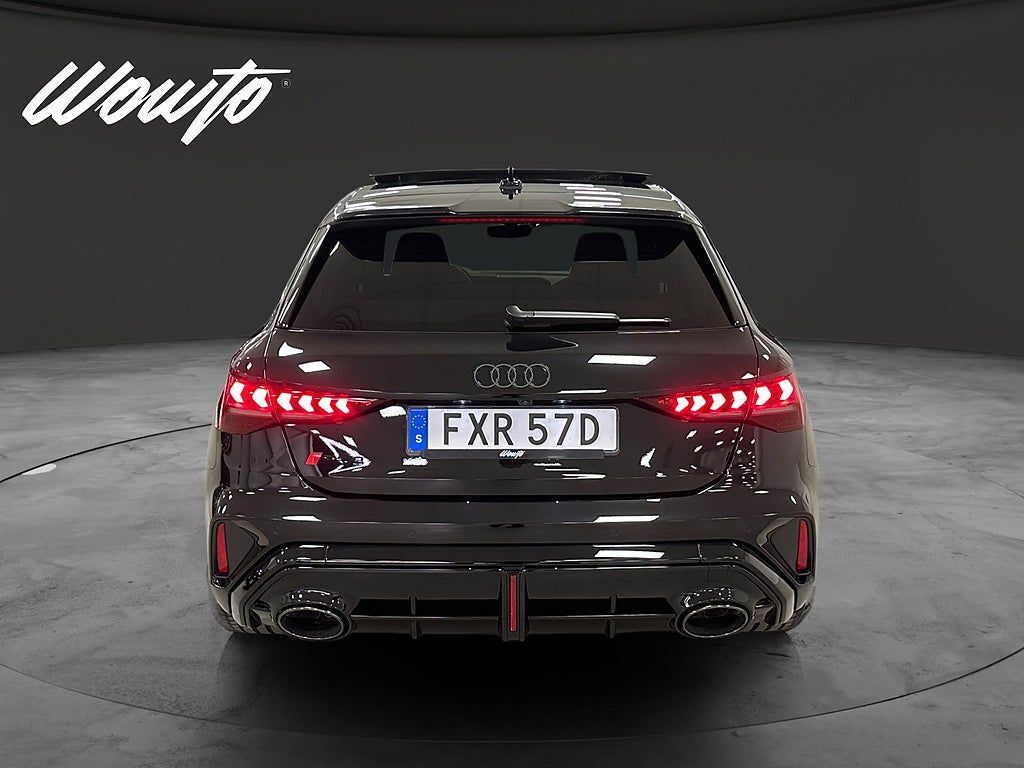Audi RS3 2024, photo 5/24