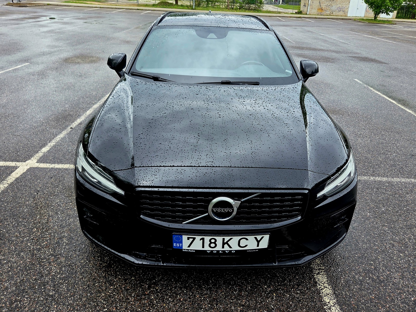 Volvo V60 2019, kuva 2/10