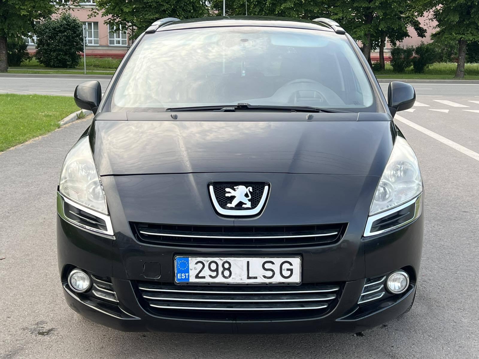 Peugeot 5008 2011, photo 3/11
