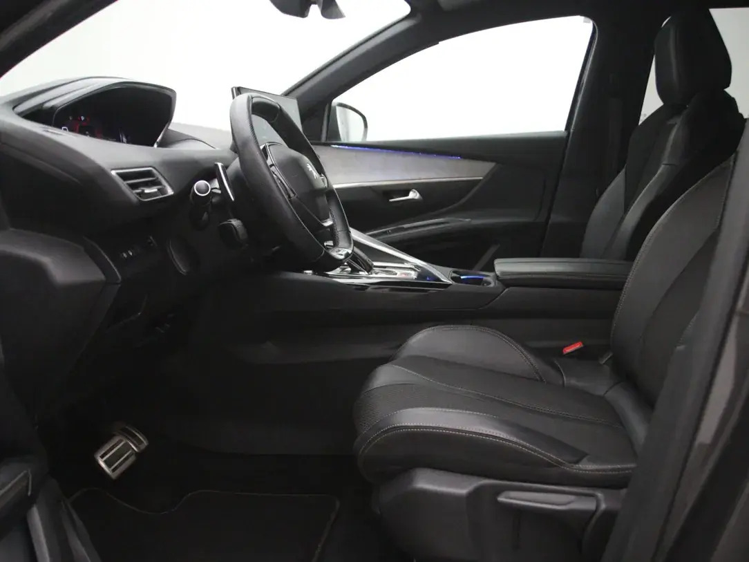 Peugeot 5008 GT GT 1.5 96kW 2022, photo 4/37