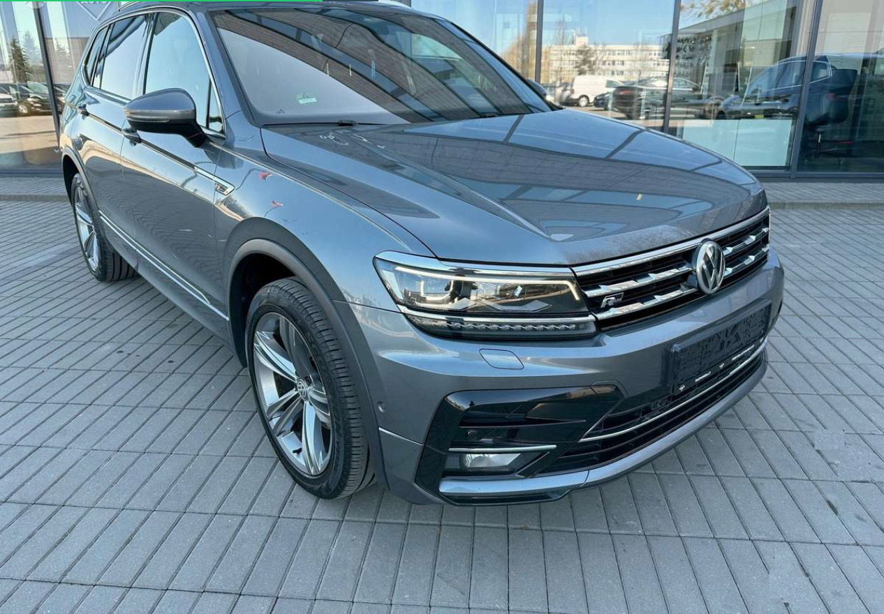 Volkswagen Tiguan 2020, photo 2/13