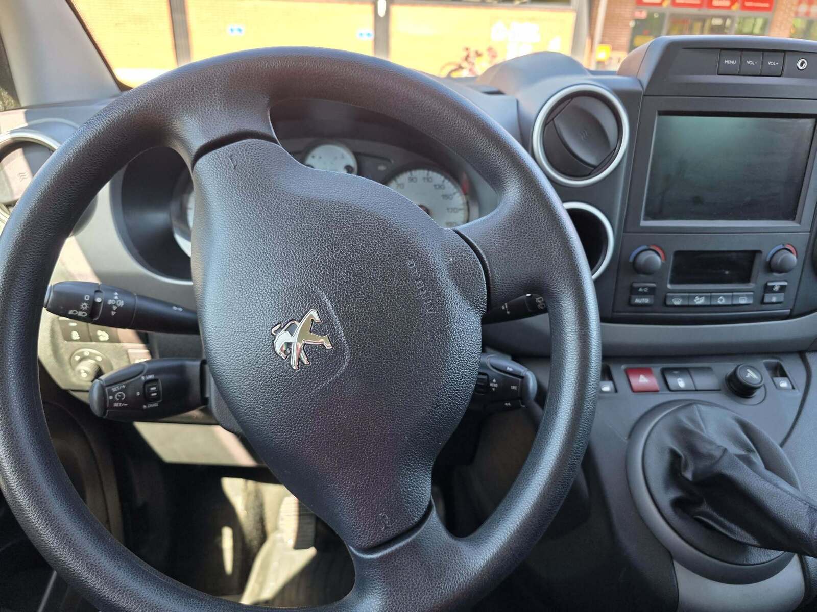 Peugeot Partner 2017, kuva 6/10