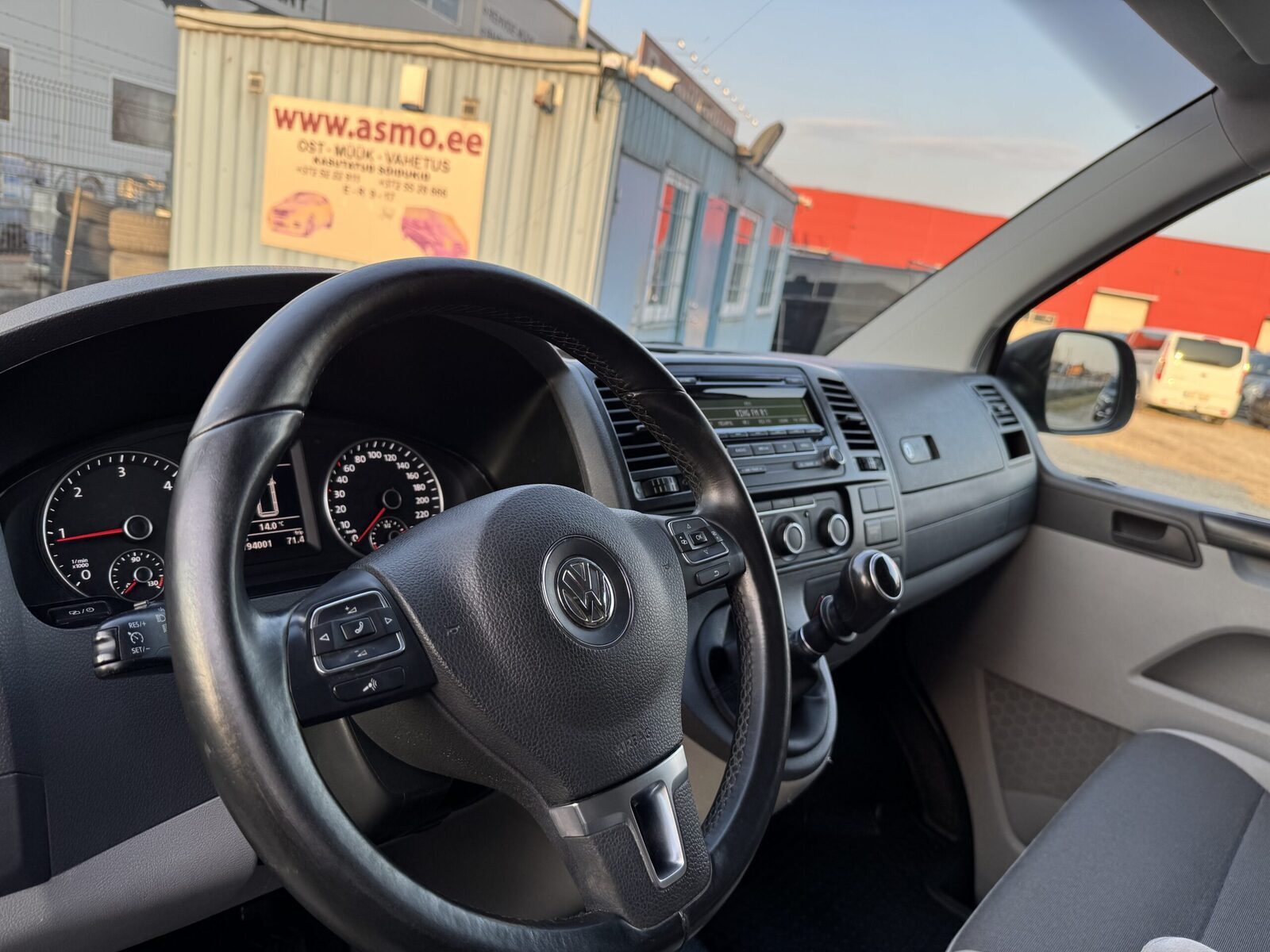 Volkswagen Transporter 2015, kuva 5/18