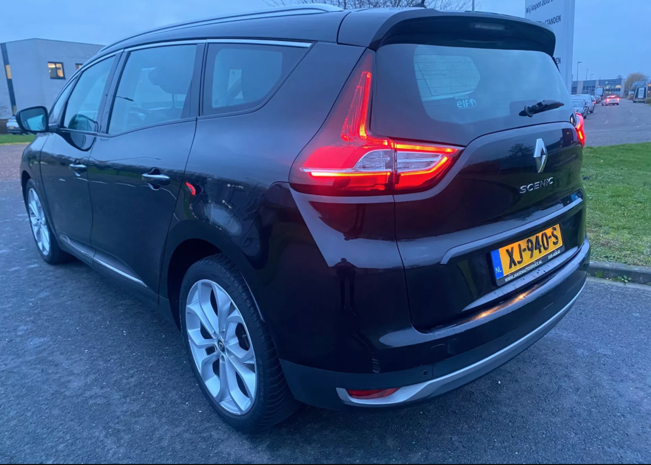 Renault Grand Scenic 2018, photo 4/8