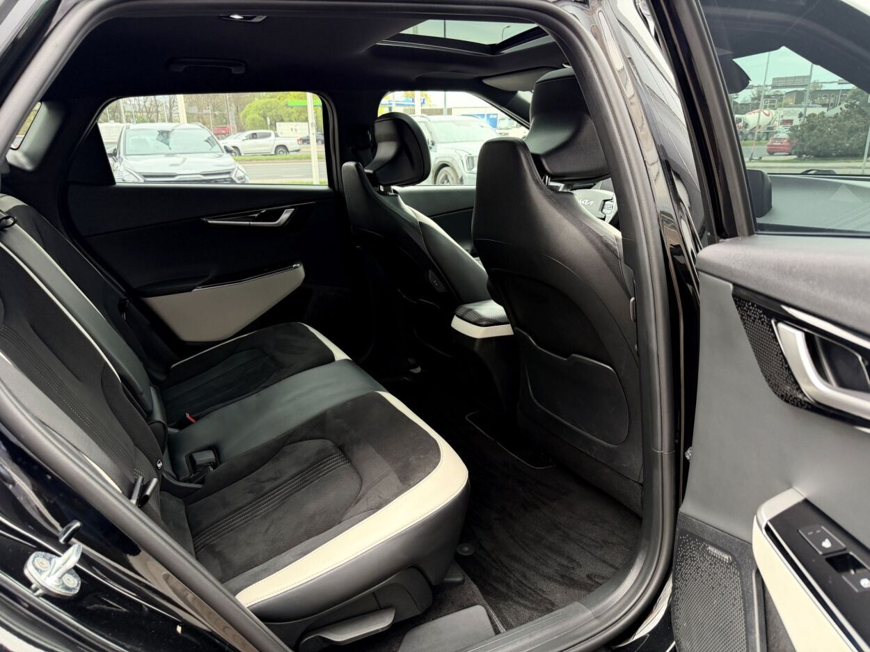 Kia EV6 2023, photo 5/10