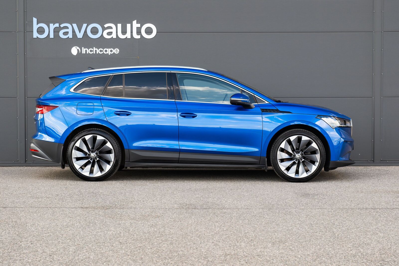 Škoda Enyaq 2021, photo 4/10