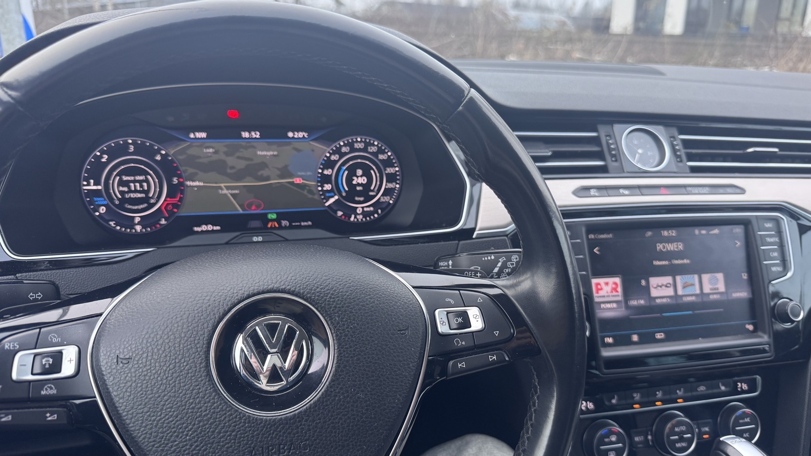 Volkswagen Passat 2016, photo 7/7
