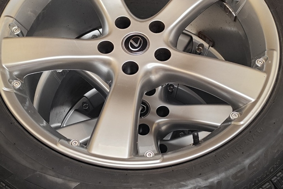 Kasutatud valuvelg+lamellrehv 235/55R19, anzio