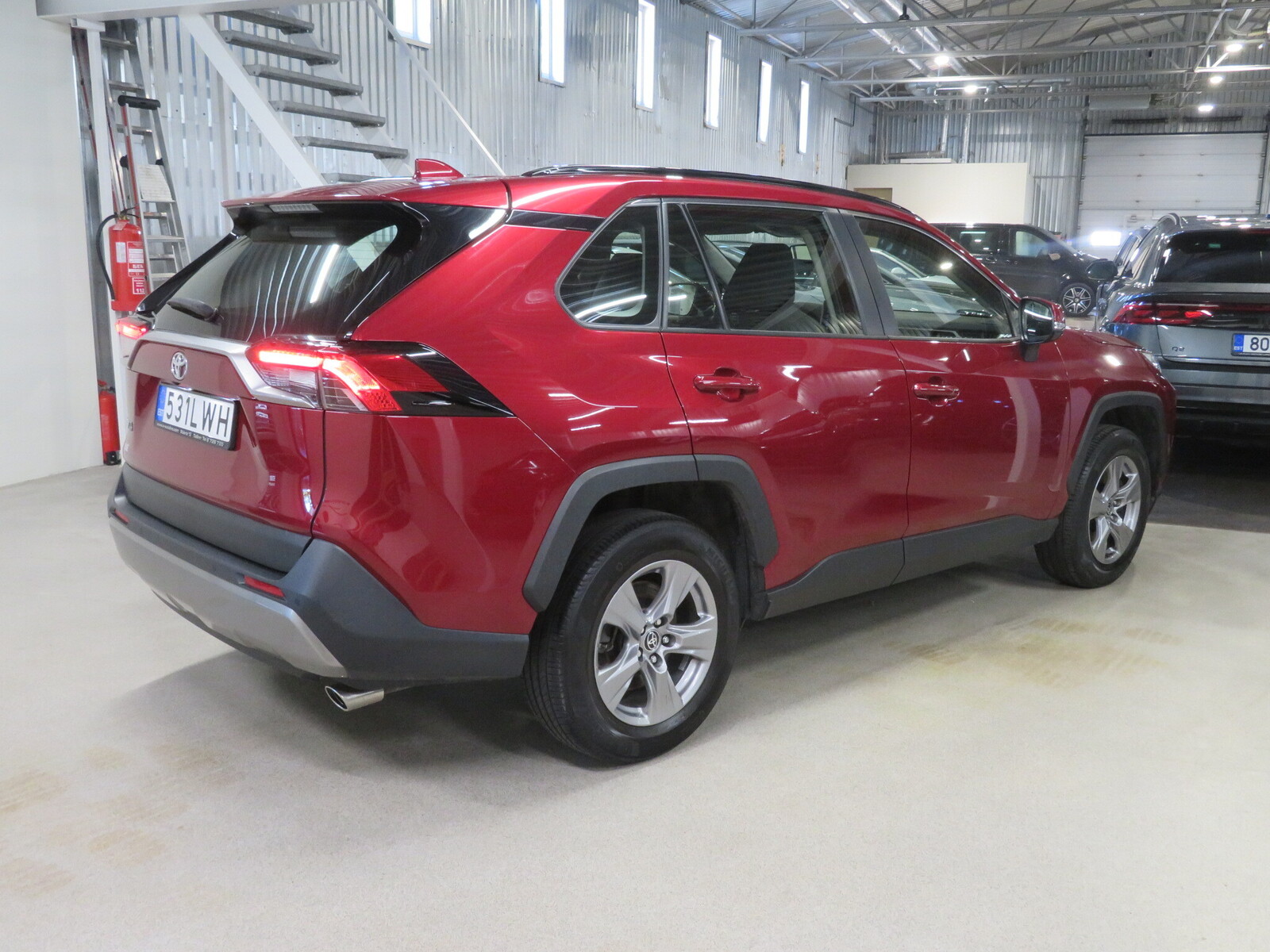 Toyota RAV4 Luxury 2.0 129kW 2023, photo 2/7