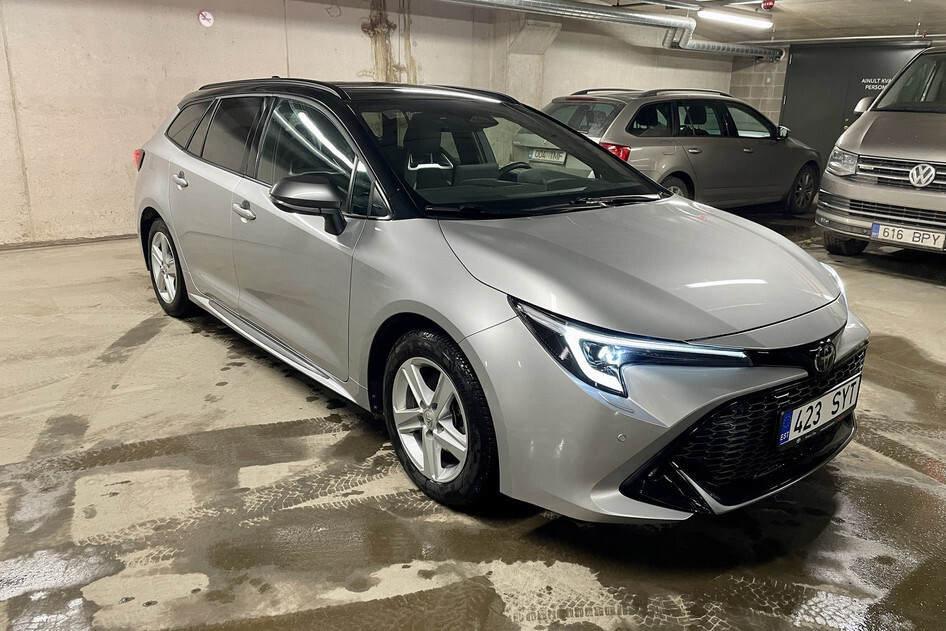 Toyota Corolla, 2024, 2.0, 112 kW, hübriid (bensiin/elekter), automaat, esivedu