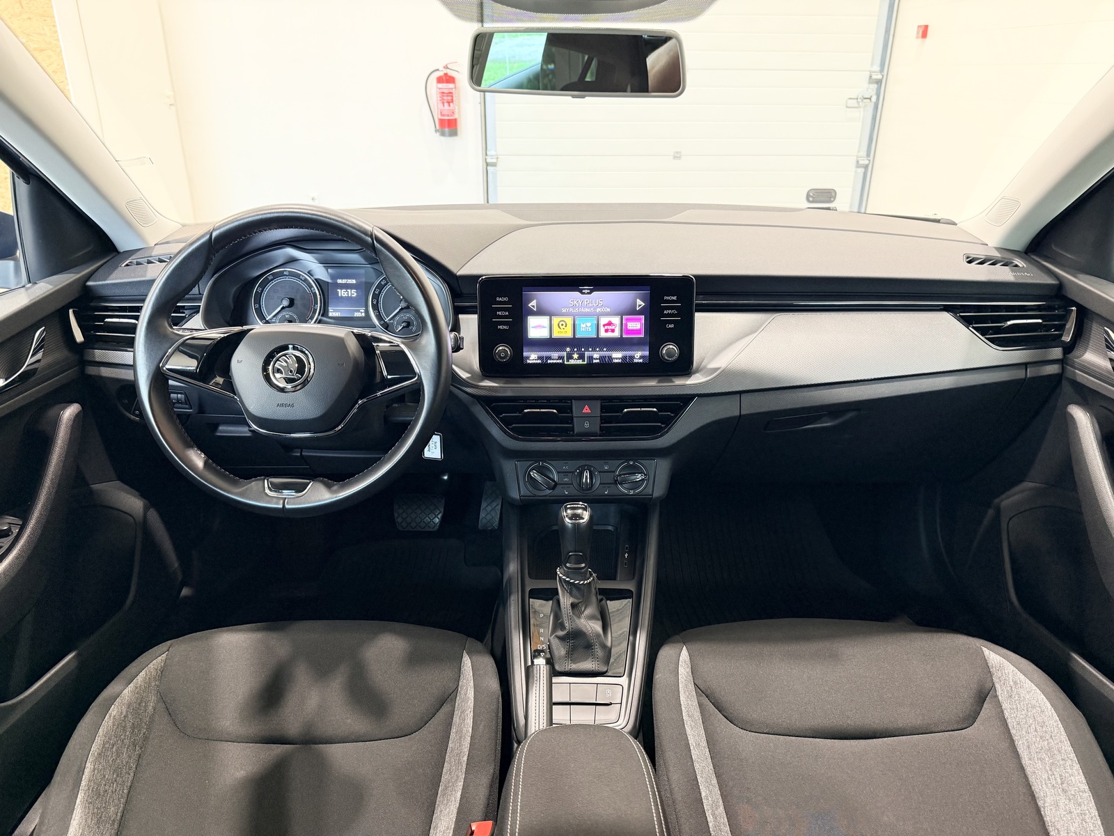 Škoda Scala 2021, photo 6/10