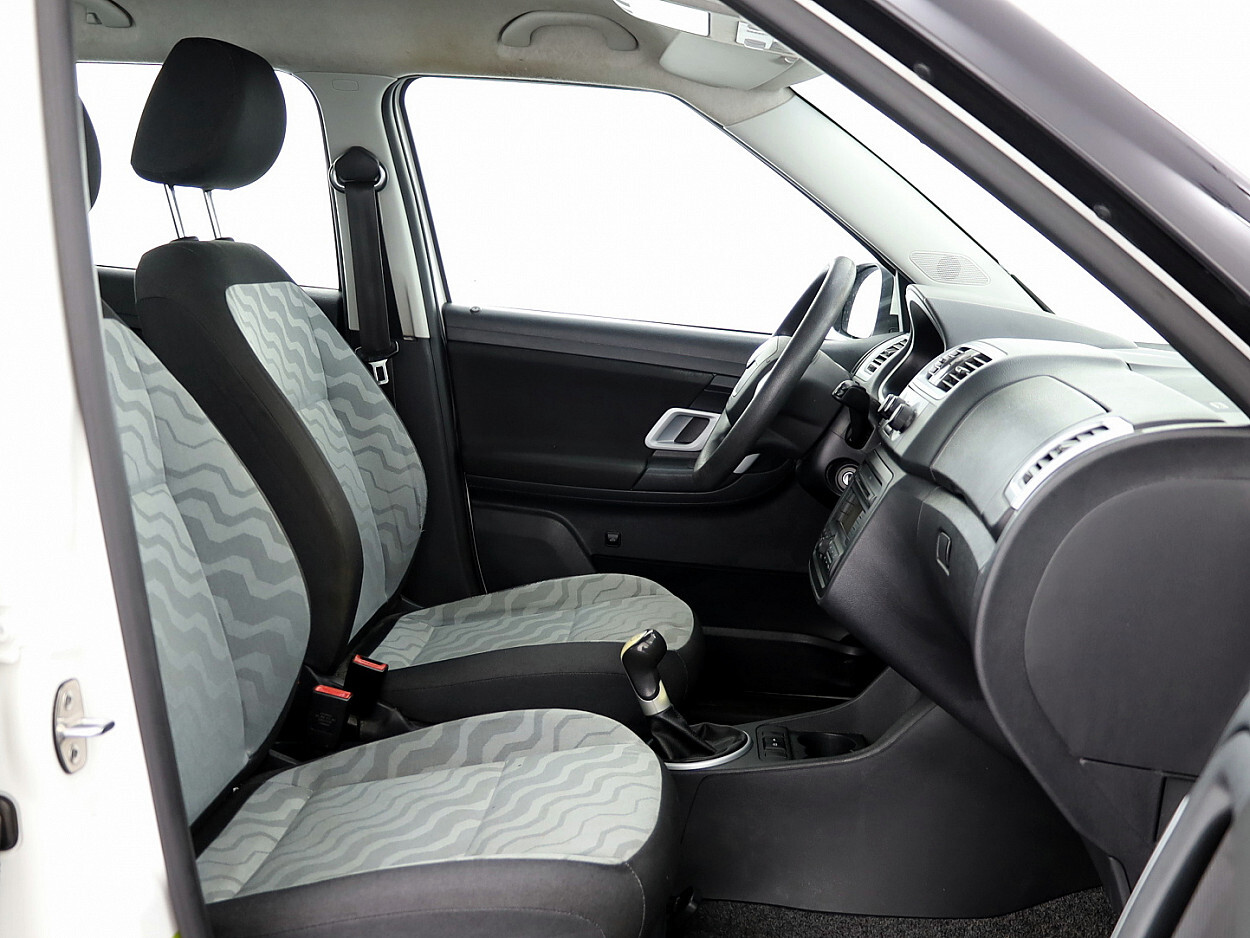 Škoda Fabia 2009, photo 6/7