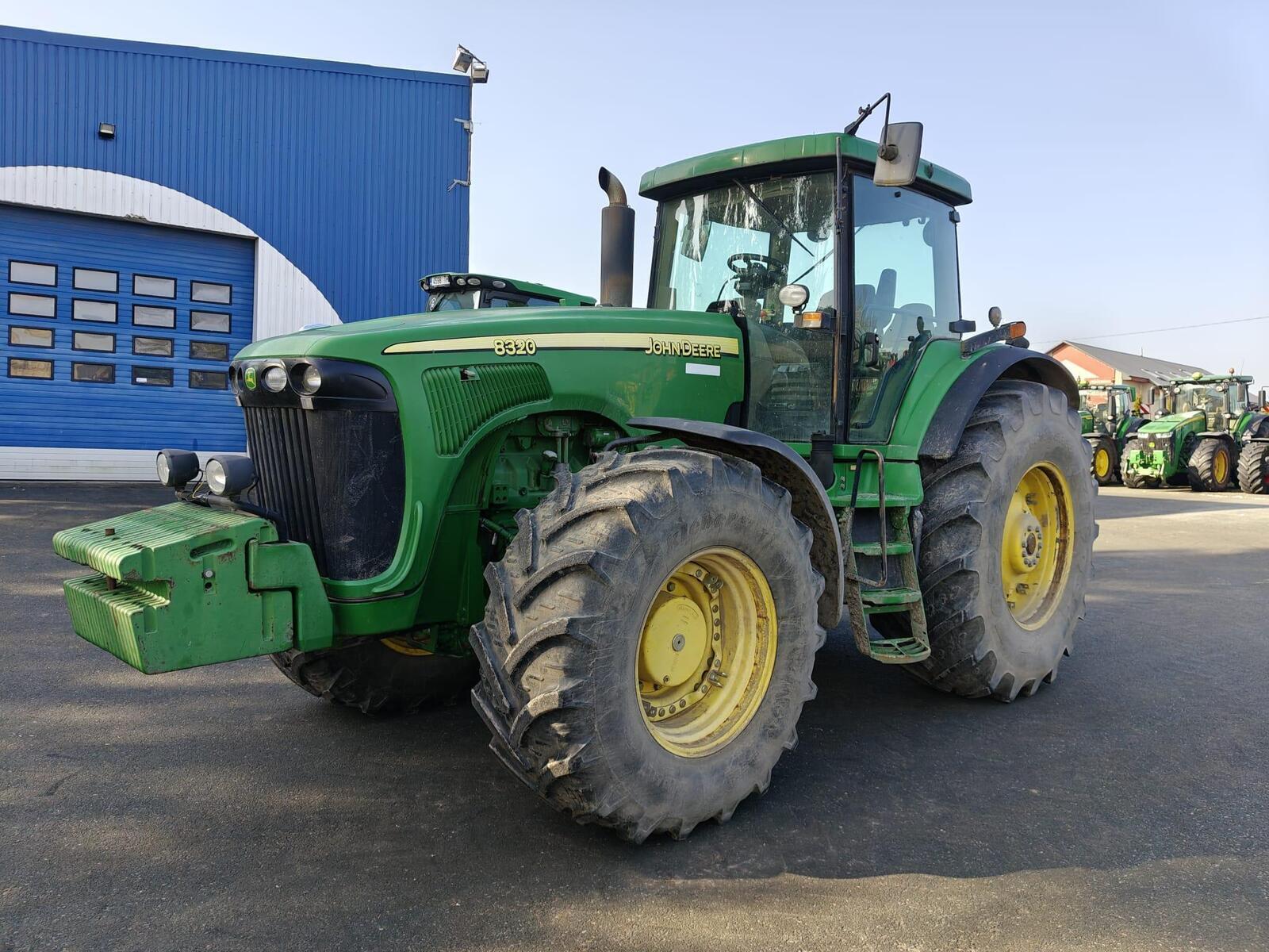 John Deere 8320, photo 7/18