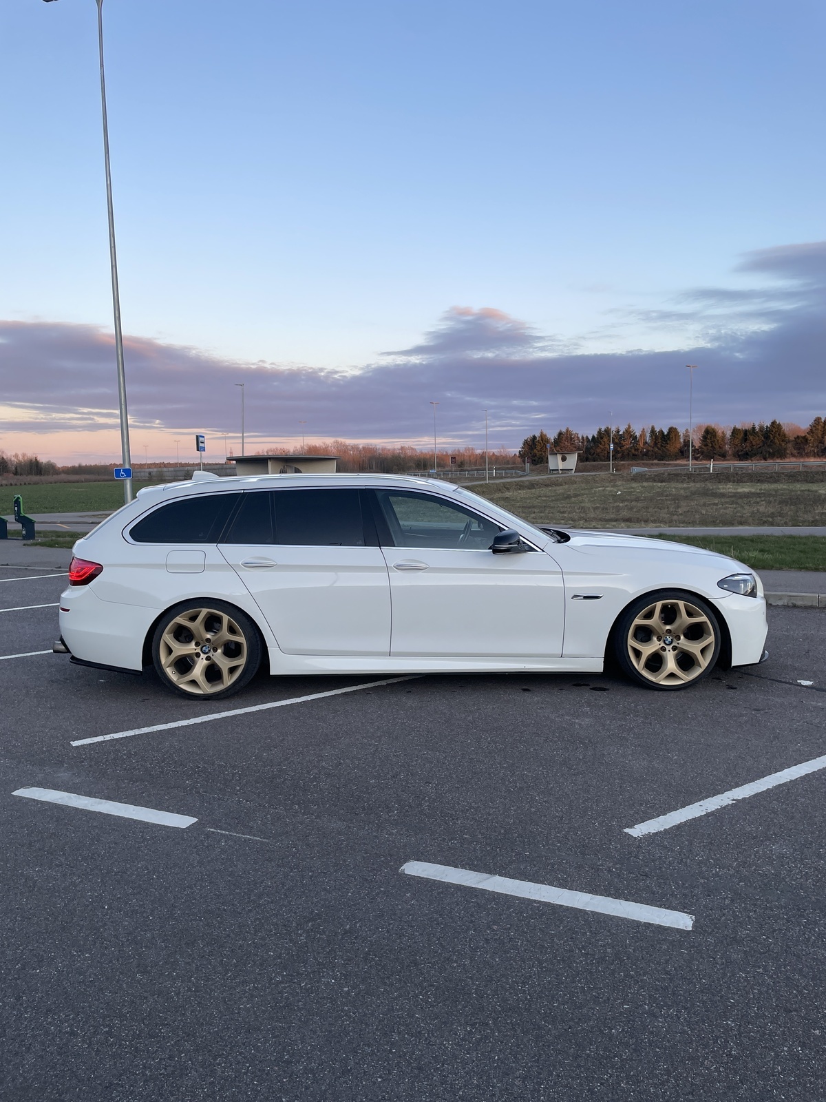 BMW 520 2014, photo 5/10