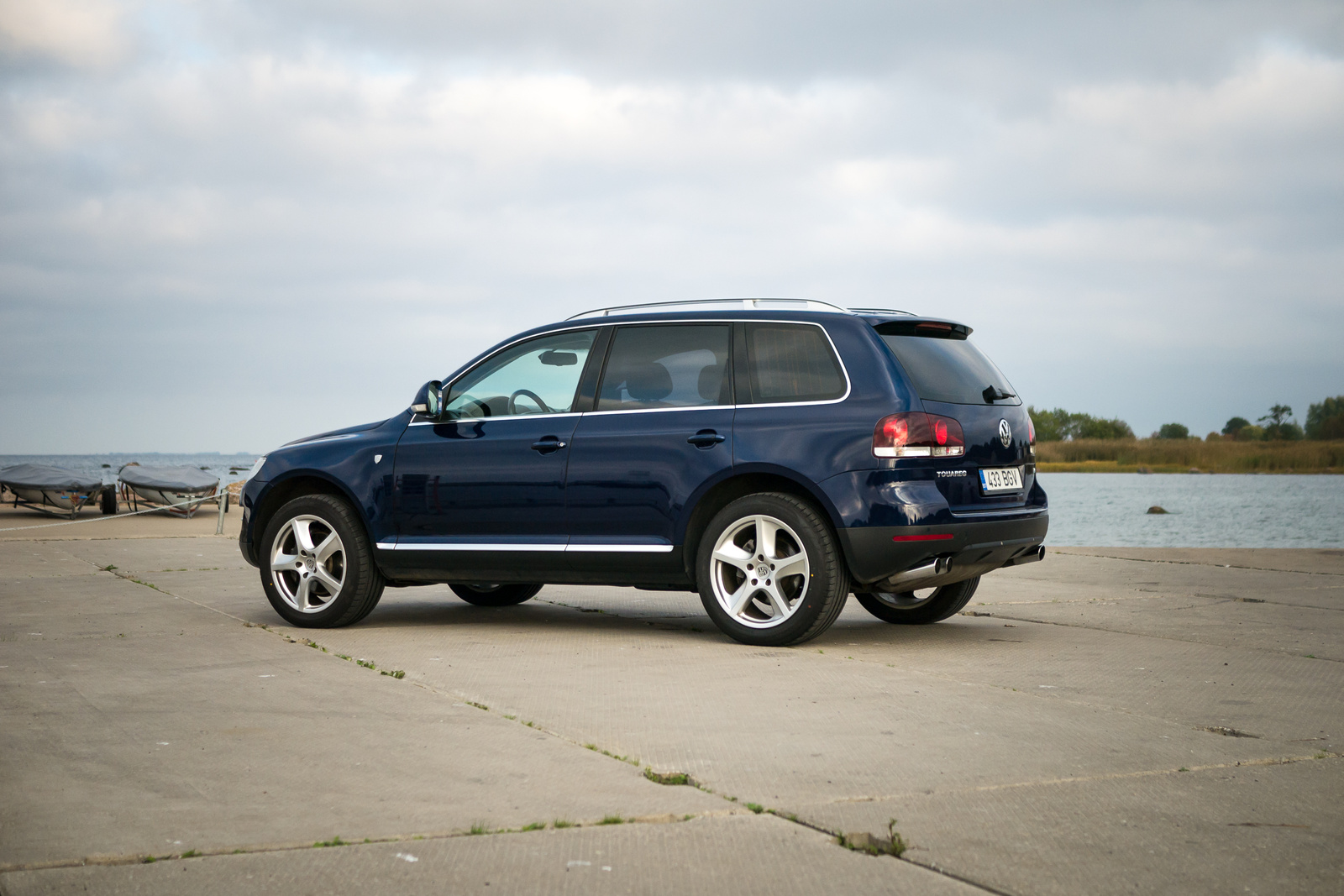Volkswagen Touareg Individual 6.0 331kW 2007, photo 2/10