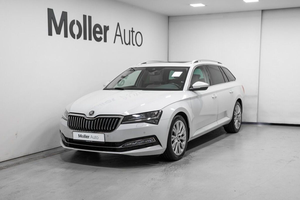 Škoda Superb 2021, photo 4/33
