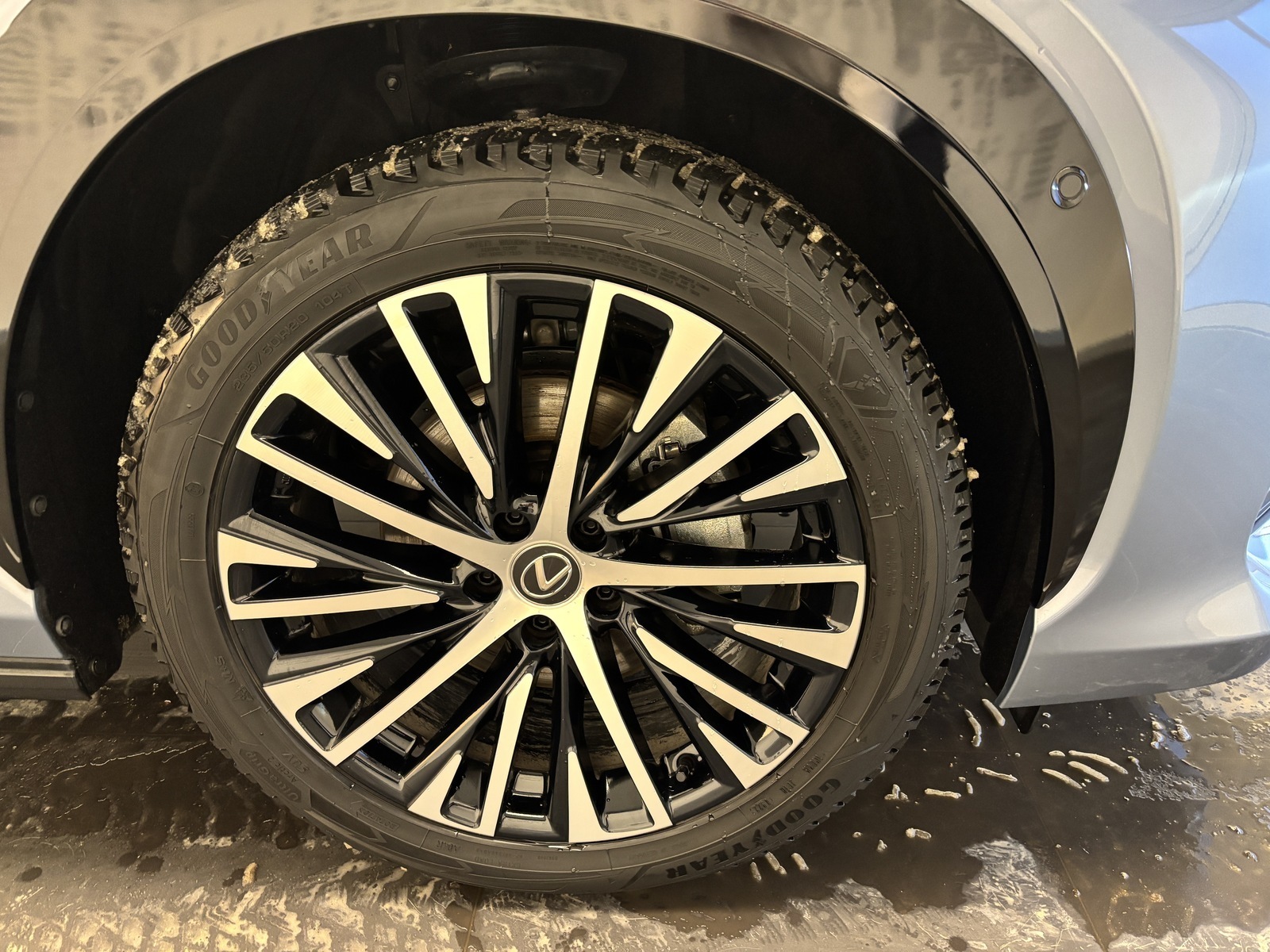Lexus RZ 450 2023, kuva 7/10