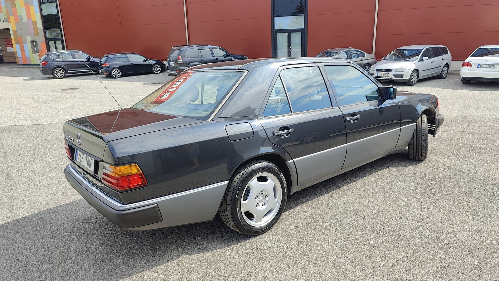 Mercedes-Benz 300 1991, photo 4/16