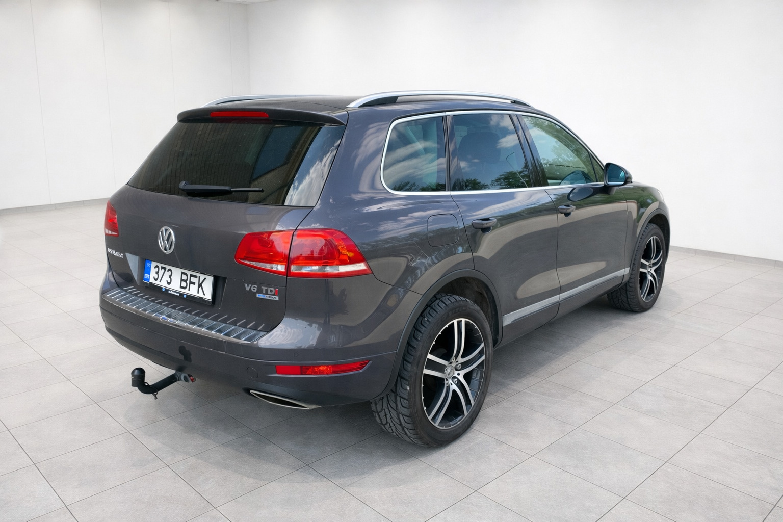 Volkswagen Touareg 2011, photo 6/22