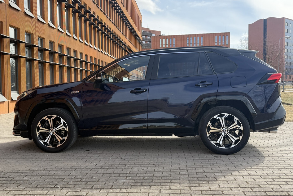 Toyota RAV4, 2022, 2.5, 225 kW, uzlādējams hibrīds (benzīns/elektrība), automātiskā, pilnpiedziņa
