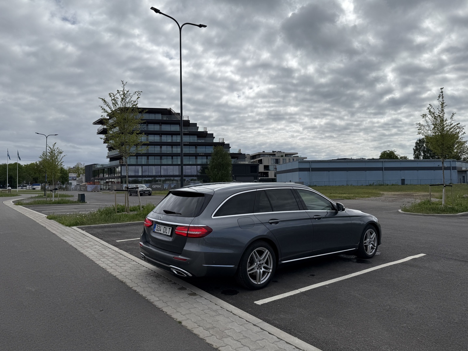 Mercedes-Benz E 220 2018, photo 6/23