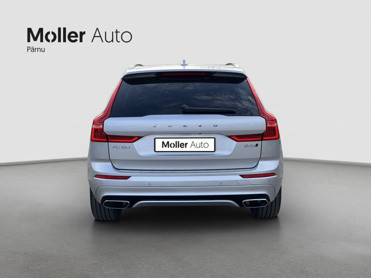 Volvo XC60 2020, photo 4/22