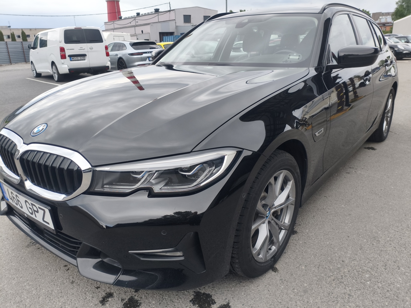 BMW 330 2021, photo 5/10