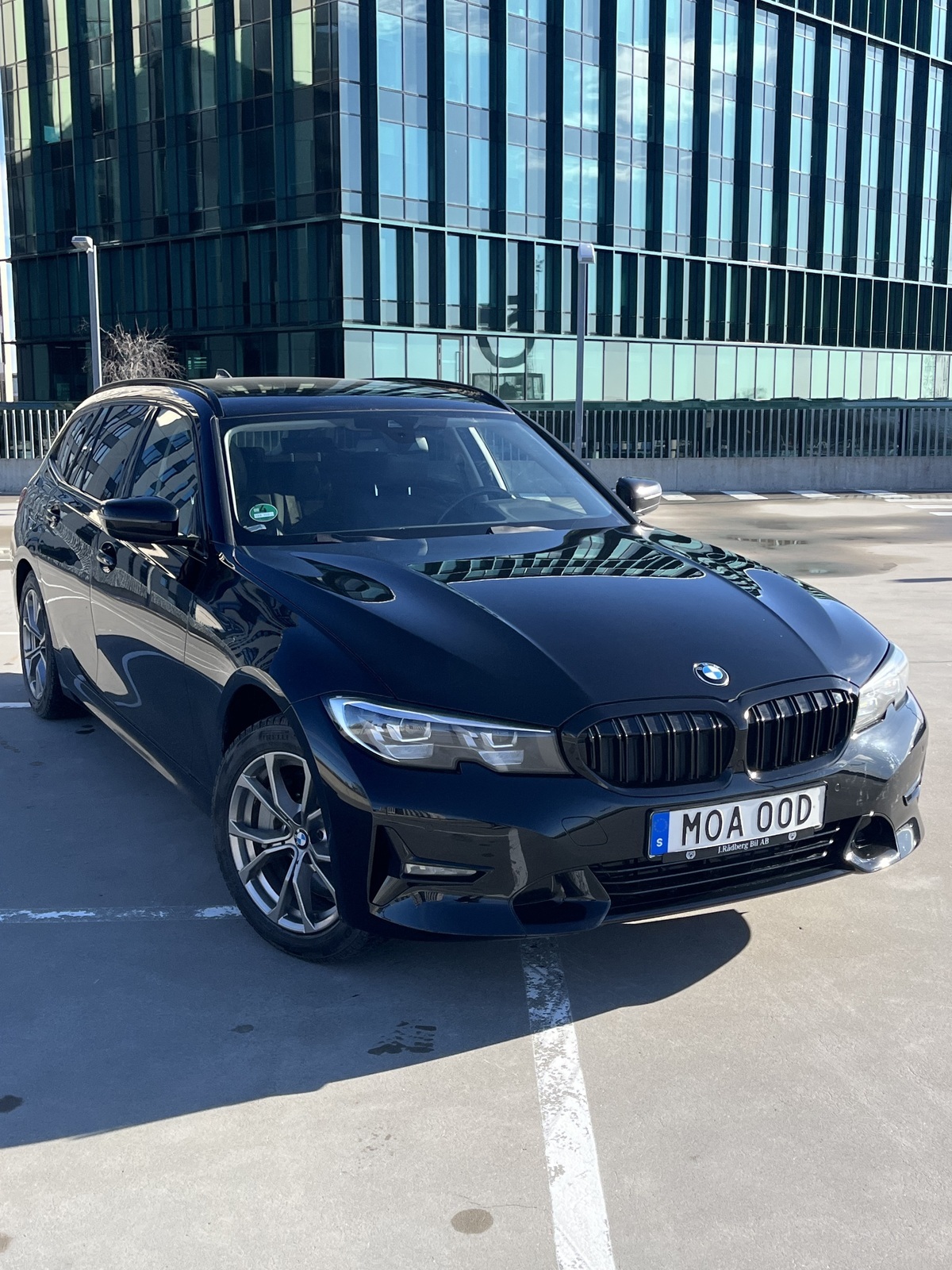 BMW 330 2020, photo 4/34
