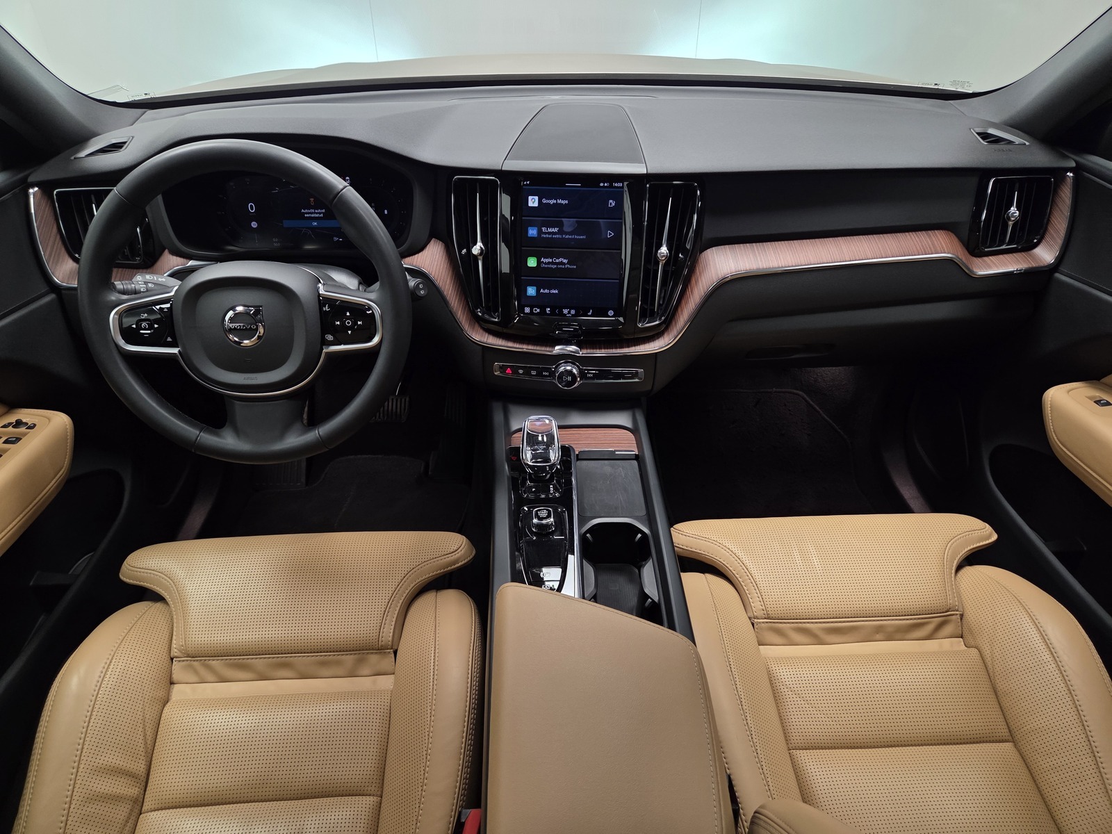 Volvo XC60 2023, photo 7/10