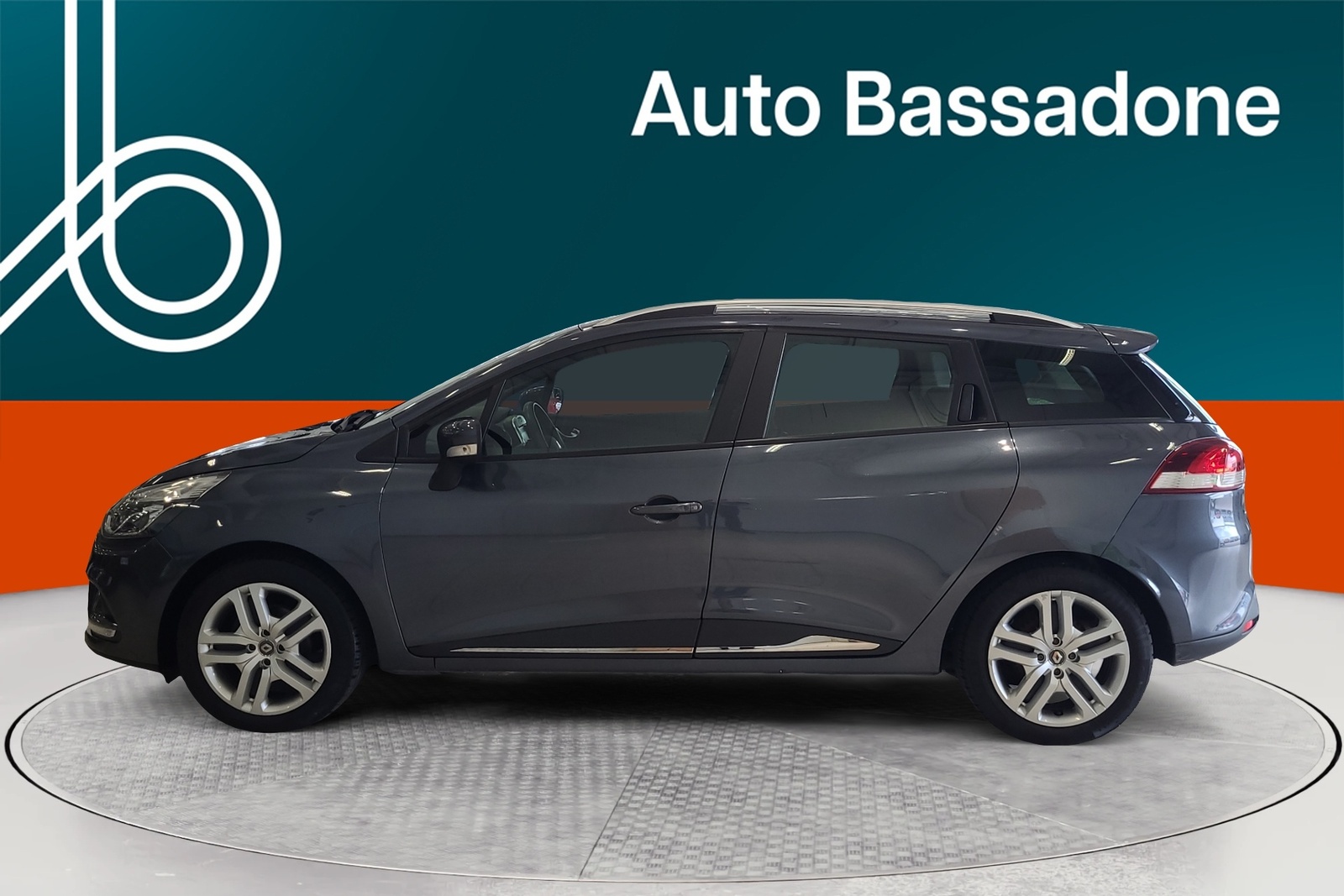 Renault Clio 2019, photo 2/32