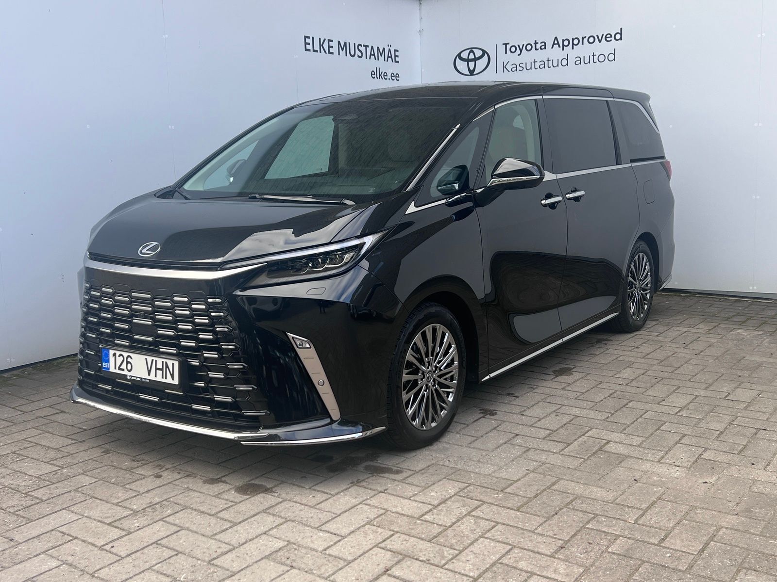 Lexus LM350H 140kW