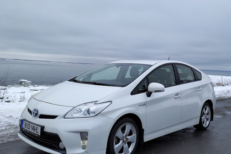 Toyota Prius, 2012, 73 kW, hübriid (bensiin/elekter), automaat, esivedu