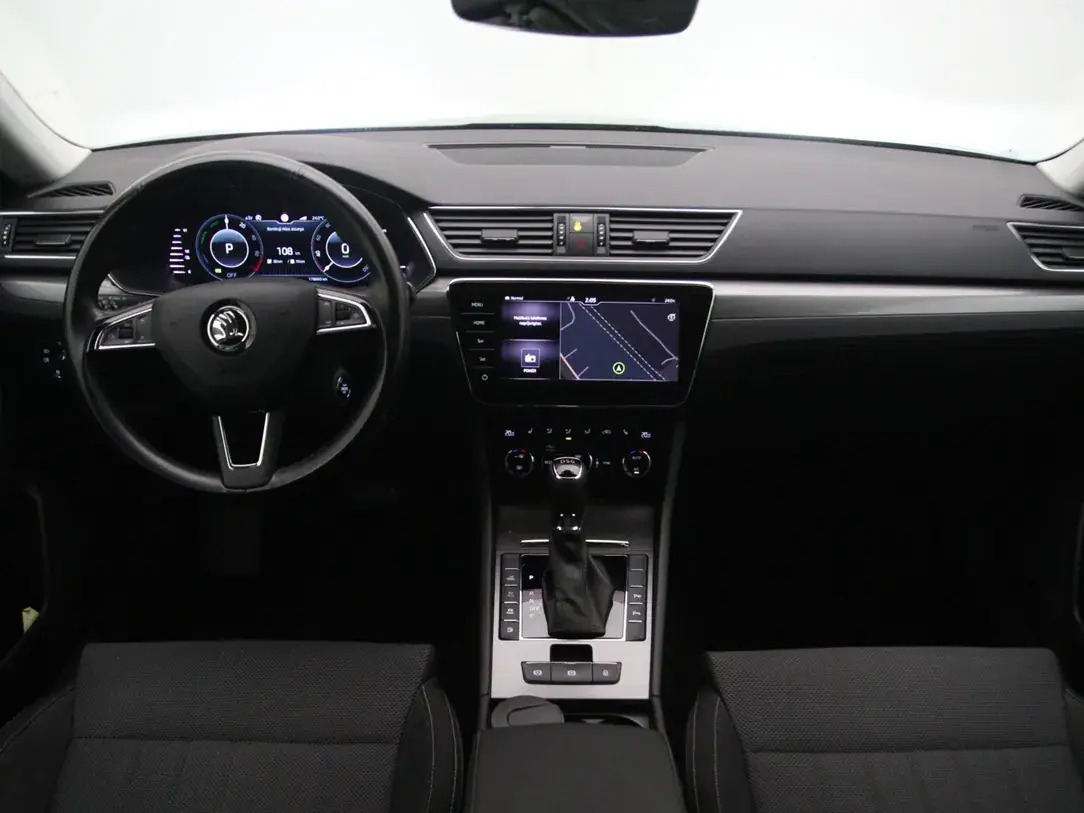 Škoda Superb 2020, kuva 2/10