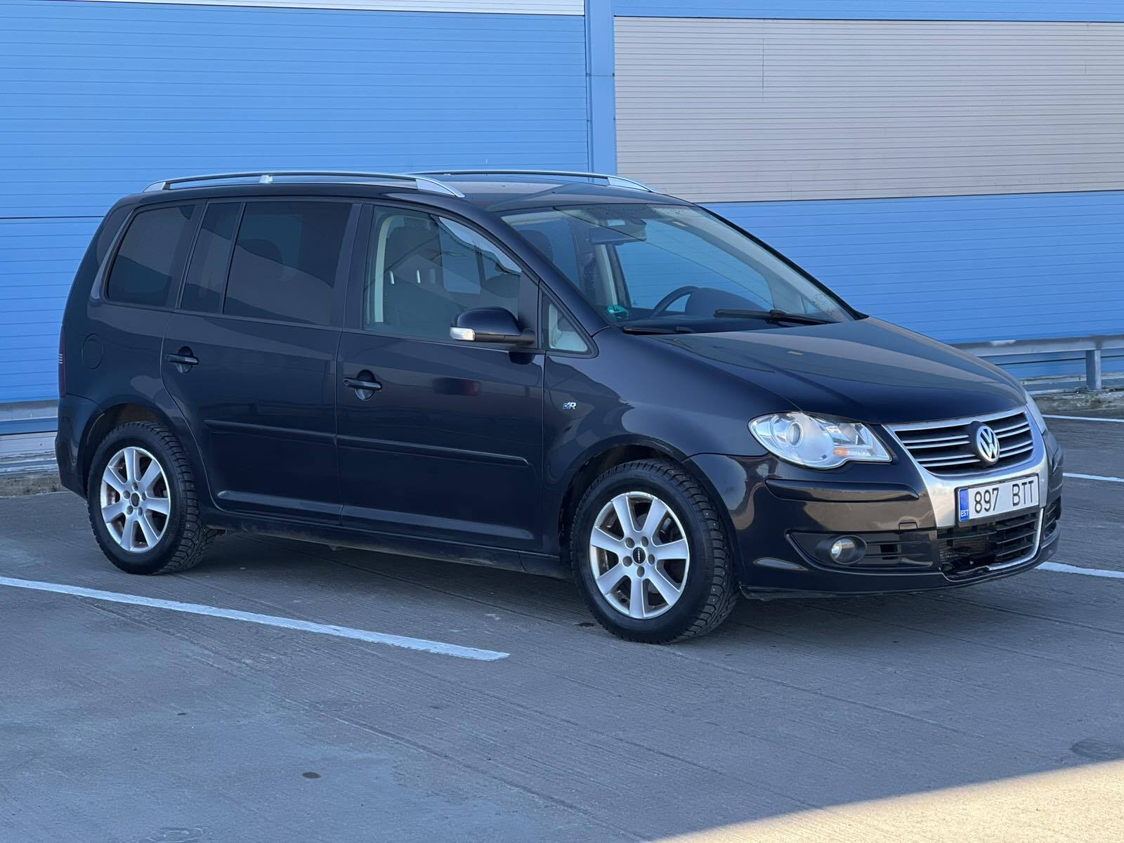 Volkswagen Touran 2008, photo 2/10