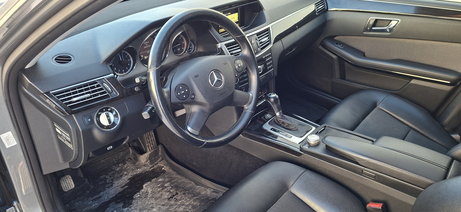 Mercedes-Benz E 220 2010, photo 2/10