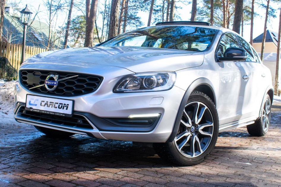 Volvo S60 Cross Country, 2015, 2.4, 140 kW, дизель, автомат, полный привод