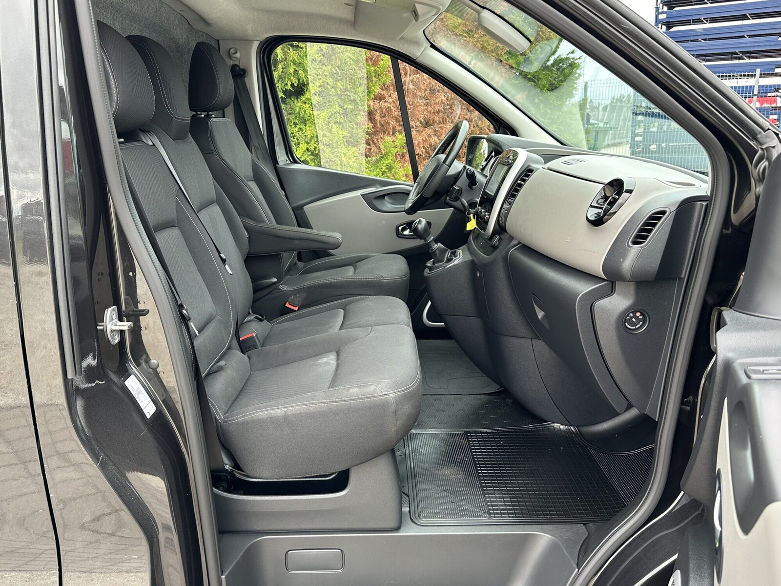 Renault Trafic 2017, kuva 5/21